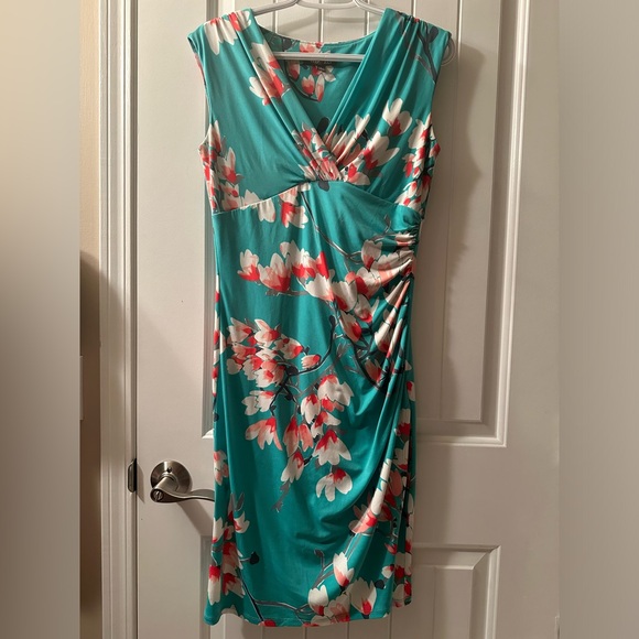 Roz & Ali Floral Dress - Picture 1 of 2